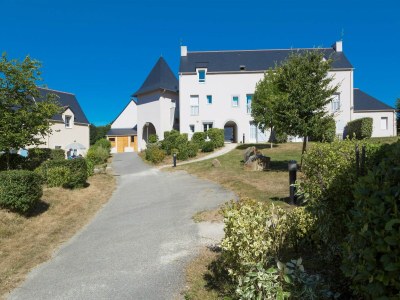 Holiday park Holiday Home in Bretagne by Emerald Coast - Outdoor photo 5