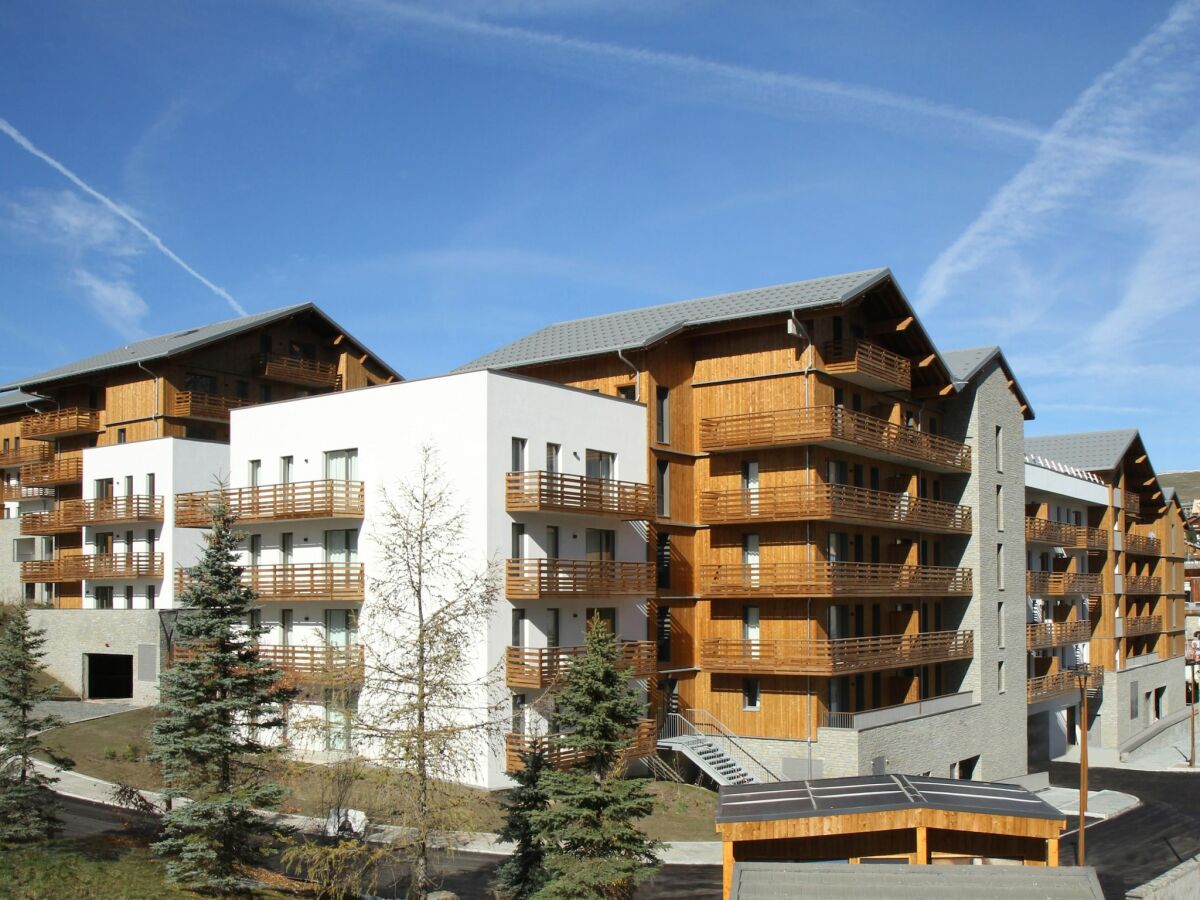 Holiday park Wohnung in Éclose mit Bergblick - Outdoor photo 2