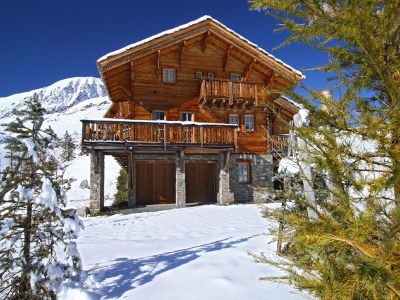 Chalet Chalet in Alpe d'Huez with Sauna & Hot Tub in Huez - Chalet