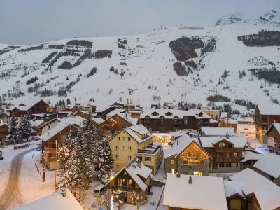 Chalet Chalet in Les Deux Alpes mit Sauna & Whirlpool - Outdoor photo 2