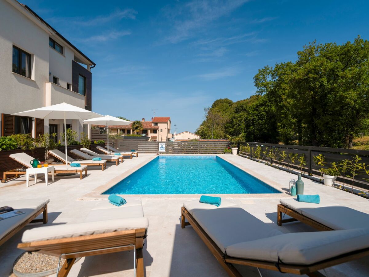 Holiday apartment Residence Mala mit Pool