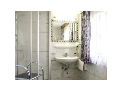 Holiday room Kleines Einzelzimmer mit Dusche, WC - Outdoor photo 7