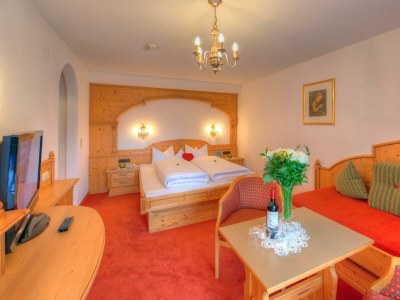 Holiday room Familienzimmer Typ A "Deluxe" mit HP - Features photo 86