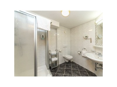 Holiday room Doppelzimmer im Idhof mit Dusche, WC - Features photo 43