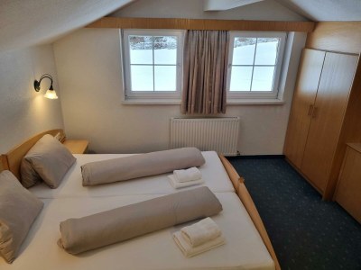 Holiday room Doppelzimmer KURZAUFENTHALT, Dusche, WC - Outdoor photo 6