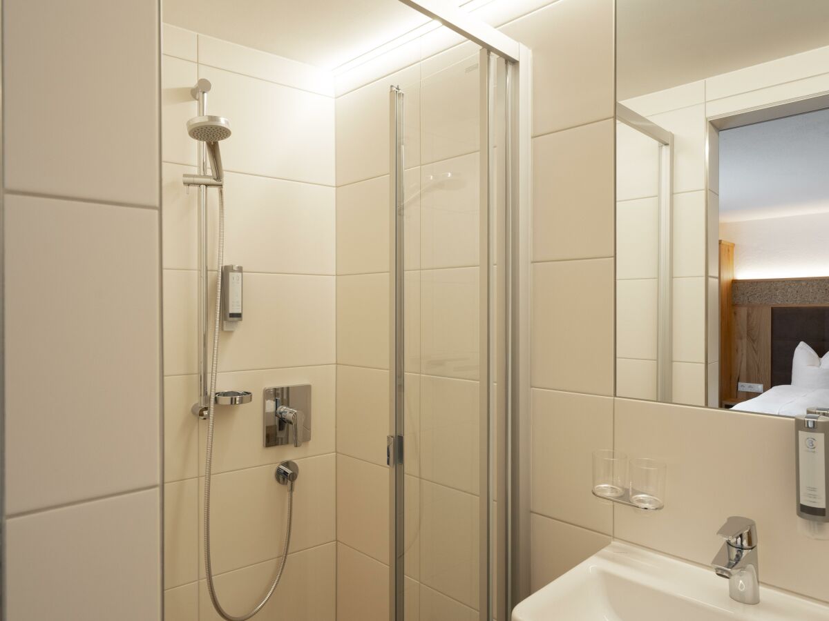 Holiday room "Doppelz. UG" Dusche, WC