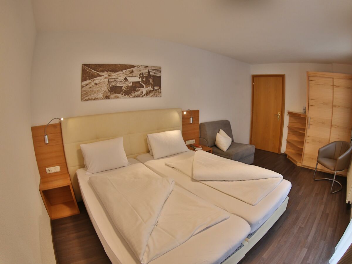 Apartment "TOP 3"/3 Pers./1 Schlafraum/Dusche, WC
