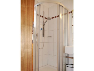 Holiday room Dreibettzimmer mit Dusche, WC - Features photo 23