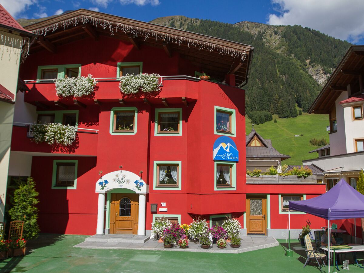 Holiday room EDELWEISS Doppelzimmer mit Dusche, WC - Outdoor photo 2