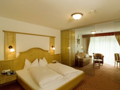 Holiday room Suite TIROL mit Dusche, WC - Features photo 11