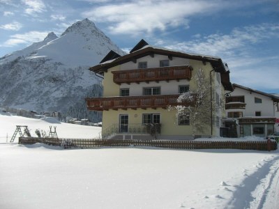 Apartment Tirol-Apartment/1 Schlafraum/Dusche, WC - Outdoor photo 2