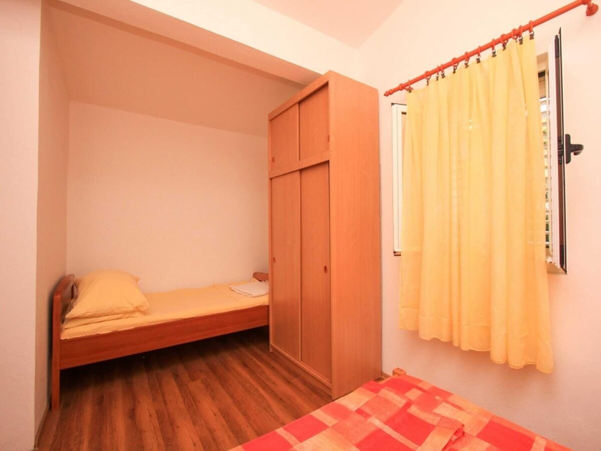 Apartment Apartments Ereš Zuronja-One-Bedroom Apartment with Sea View 2 - Features photo 2