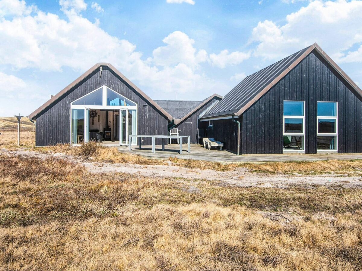 Holiday house 8 person holiday home in Lemvig-By Traum