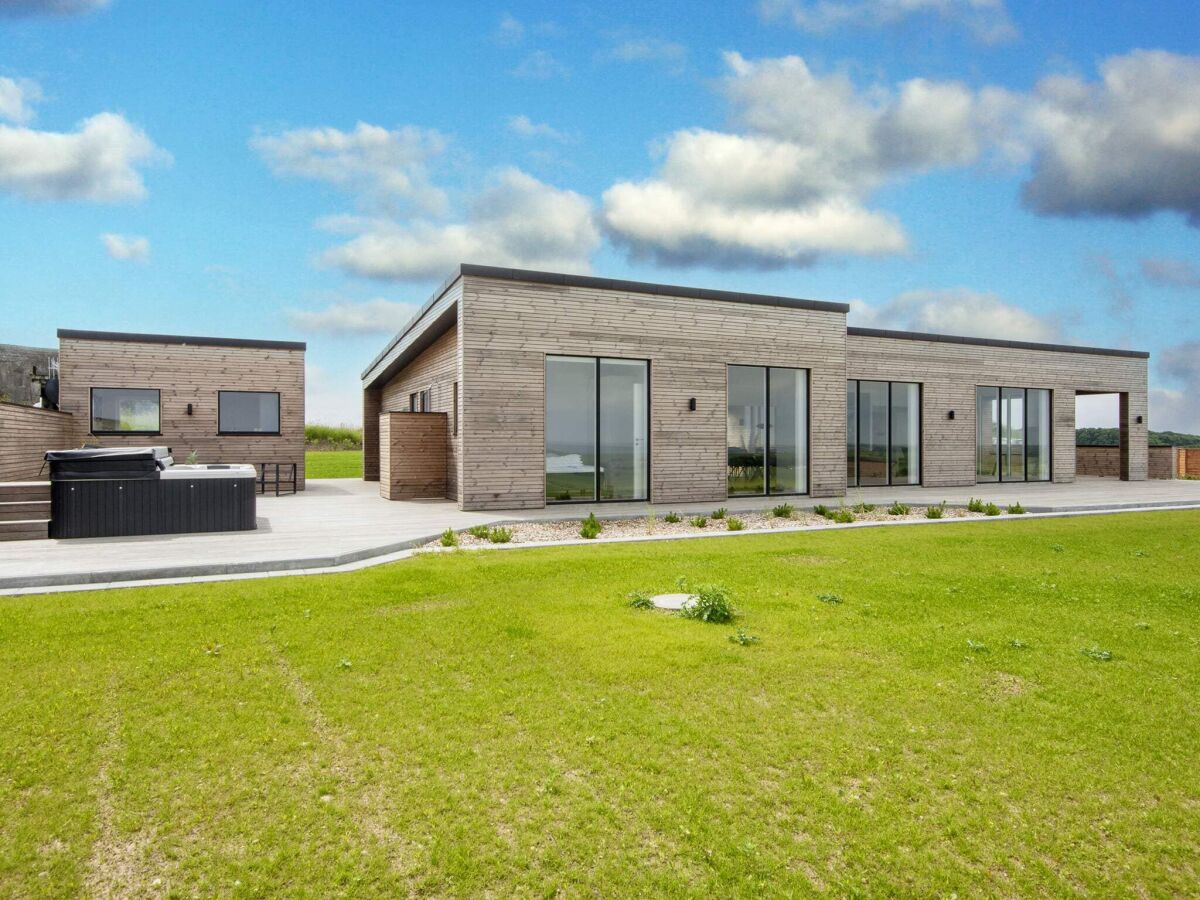 Holiday house 5 Sterne Ferienhaus in Lemvig-By Traum