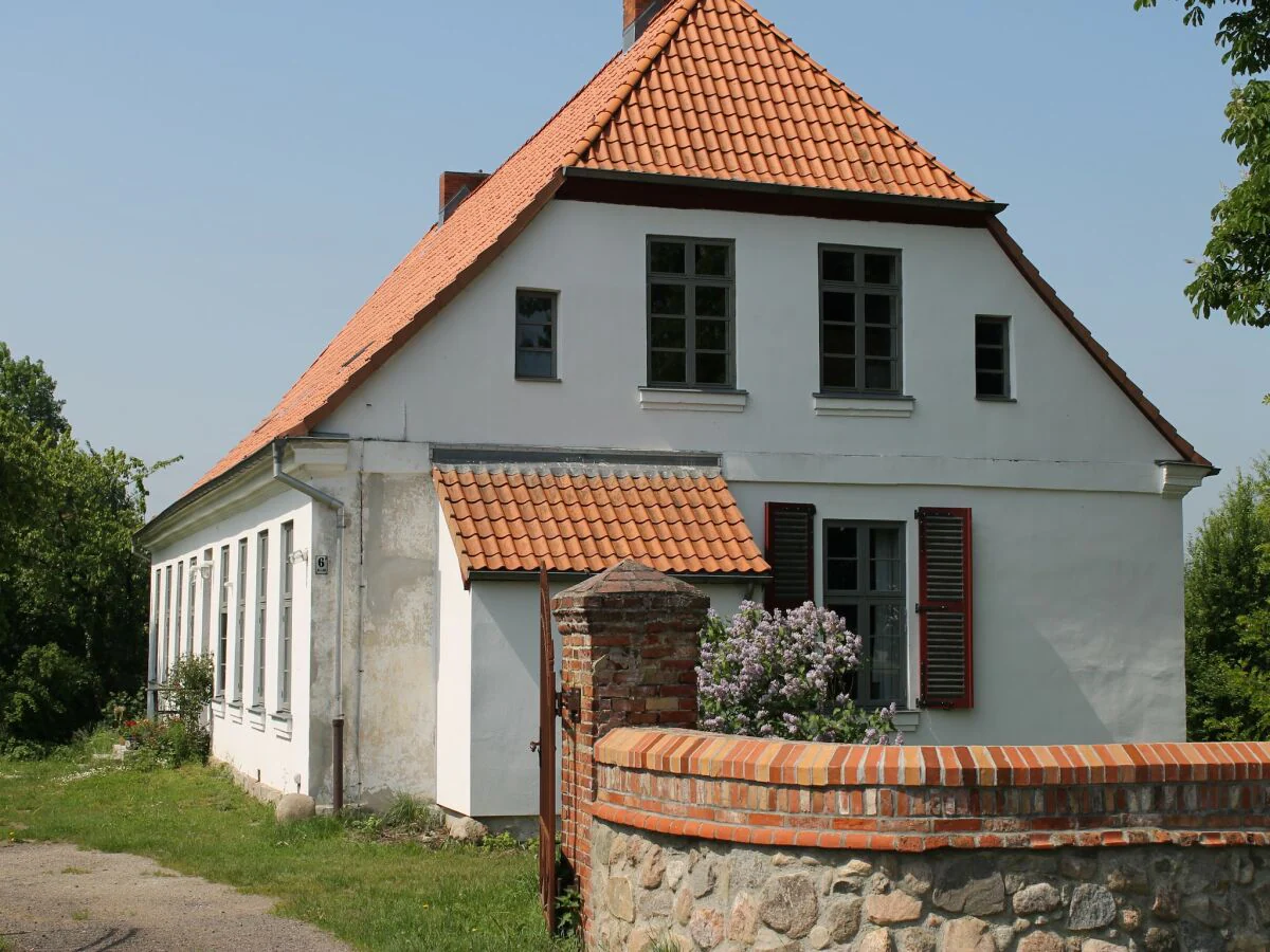 Apartment Kleine Ferienwohnung in Steffenshagen mit Garten