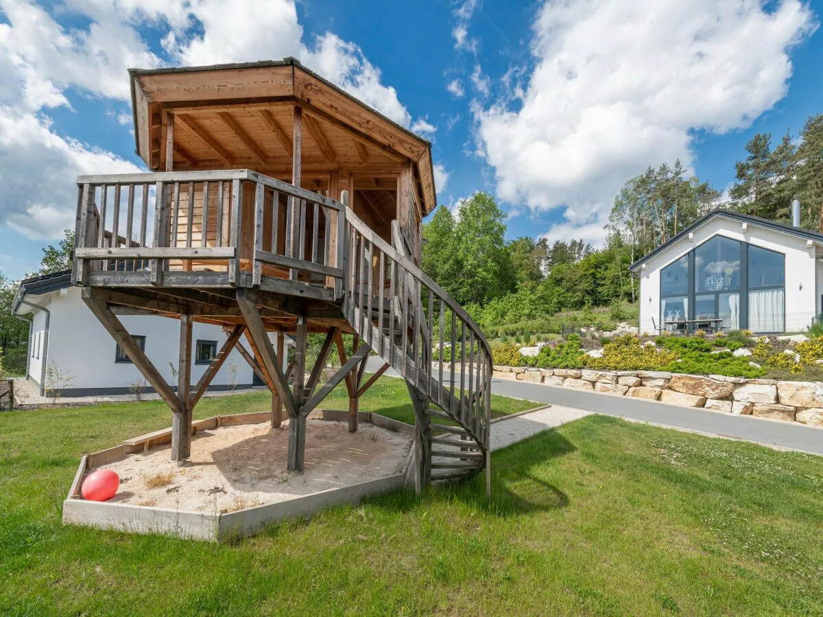 Holiday house Ferienhaus mit Sauna in Mistelgau-Obernsees - Outdoor photo 2
