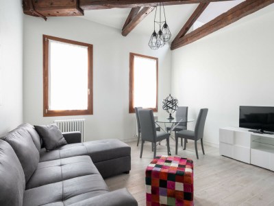 Apartment San Marco Style Canal View Apt. 2 - LOCZ - Features photo 3