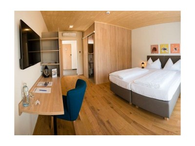 Holiday room Doppelzimmer Parkseite, Dusche, WC - Outdoor photo 32