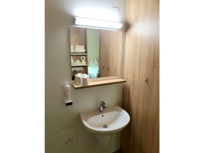 Holiday room Einzelzimmer Parkseite - Features photo 38