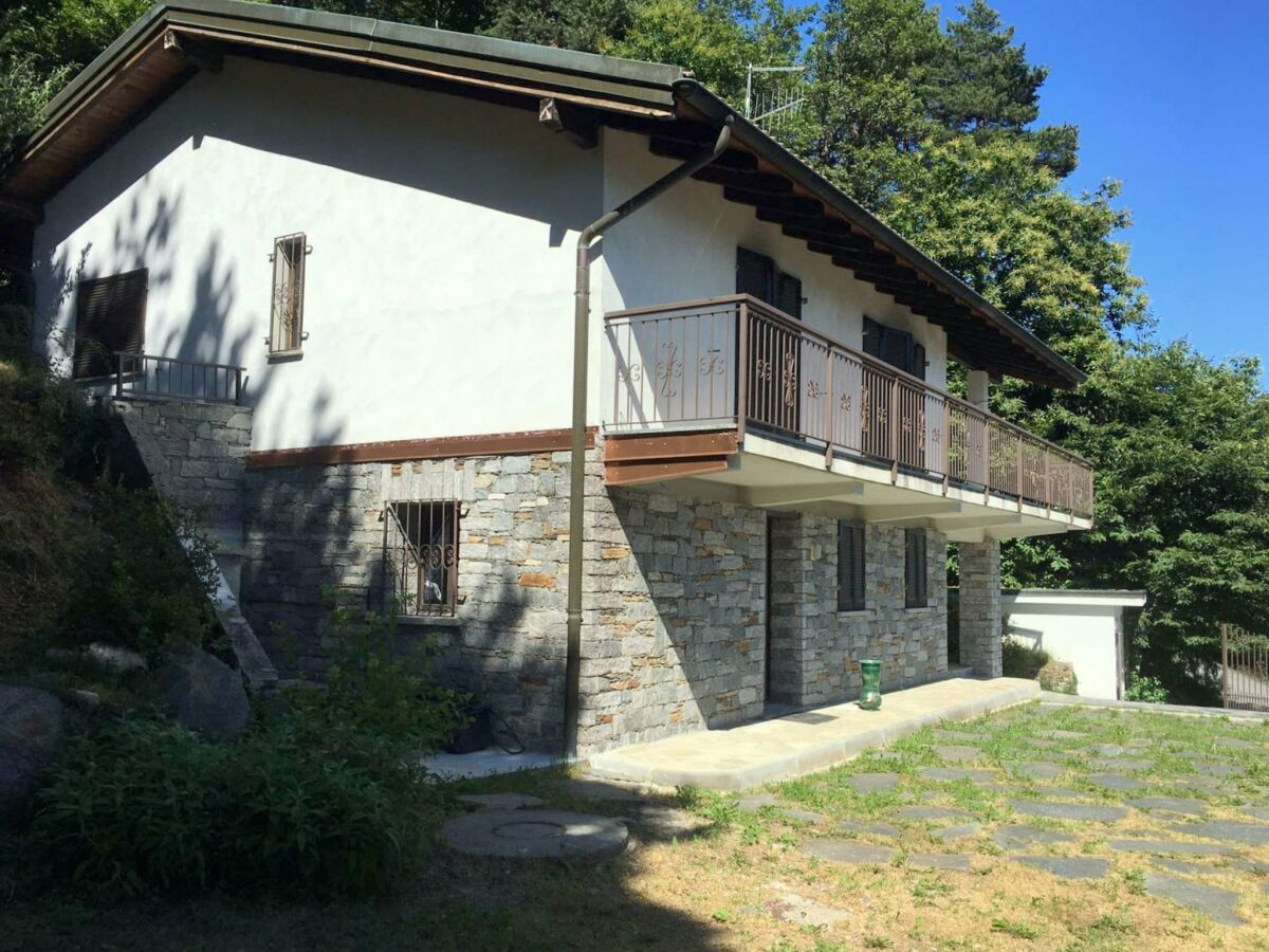 Holiday house Rustic Villa with Lake Views - Outdoor photo 2