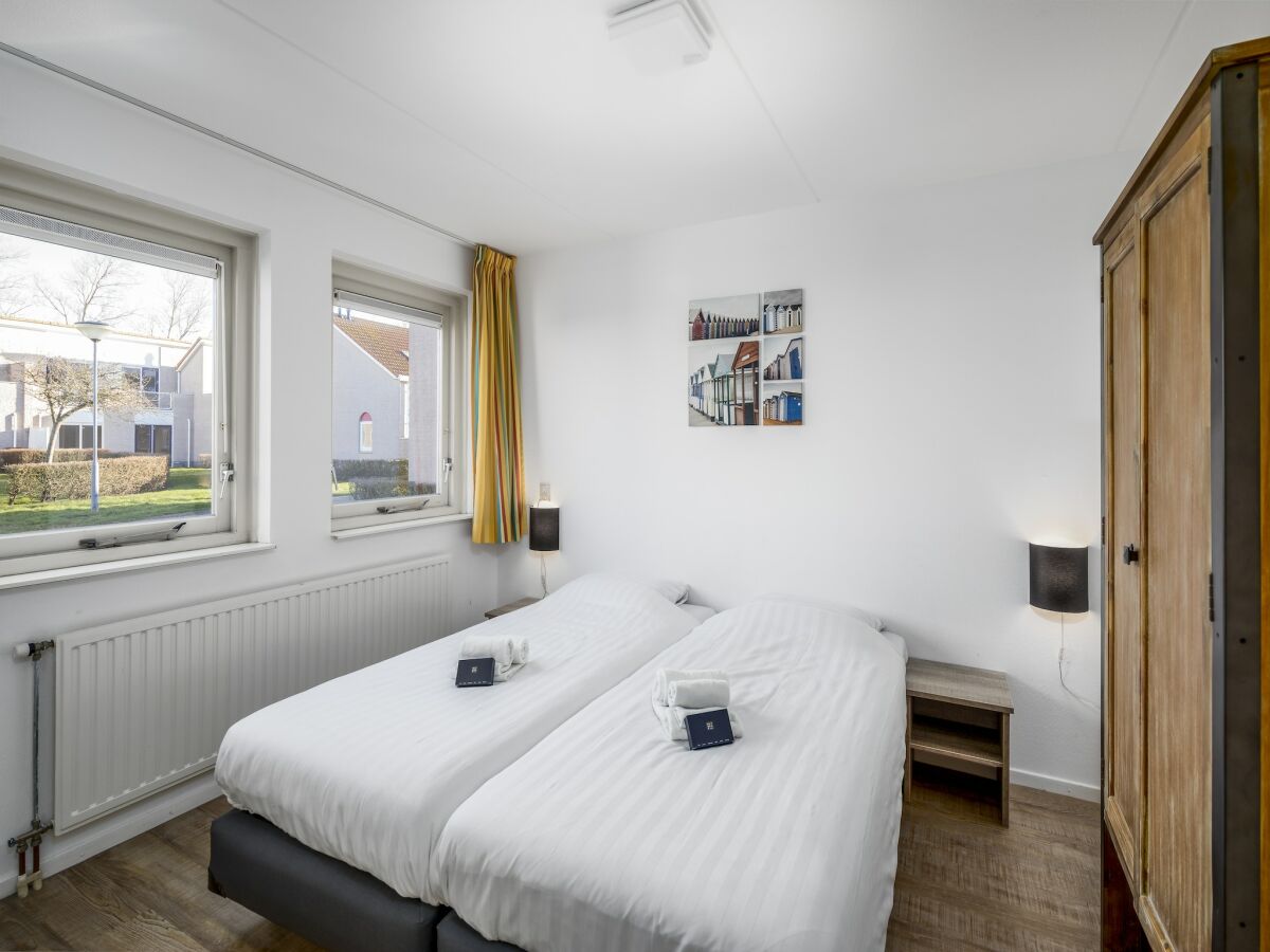 Holiday park Bungalow in Renesse nahe Nordseestrand - Features photo 3