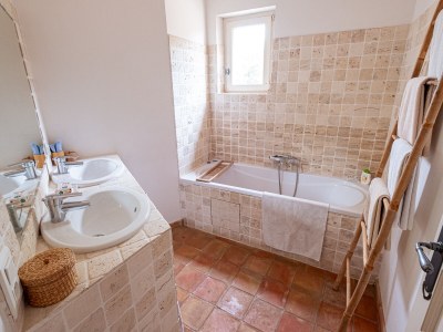 Holiday house Charming country house with pool â€“ 637 SAT - Features photo 36