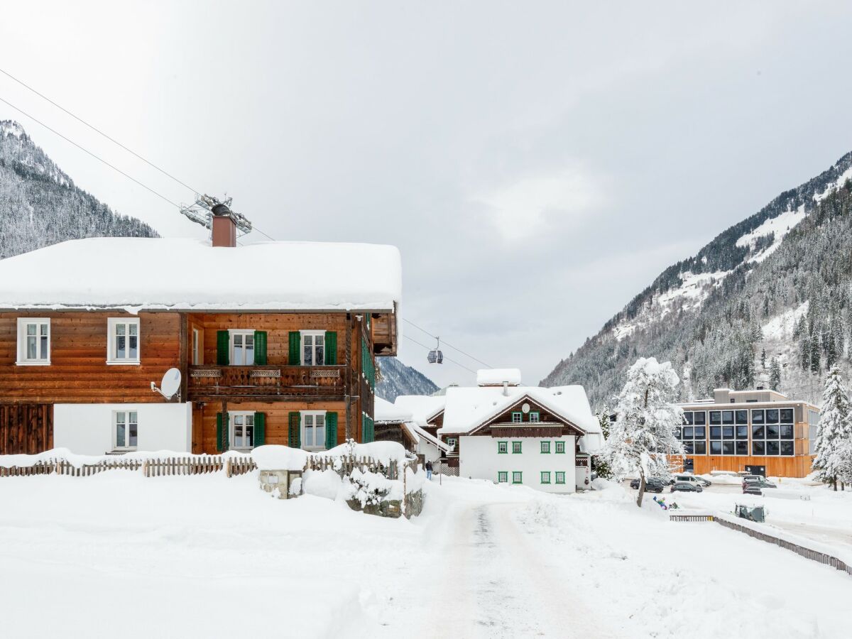 Apartment Apartment in Vorarlberg near Ski Resort Montafon - Outdoor photo 2