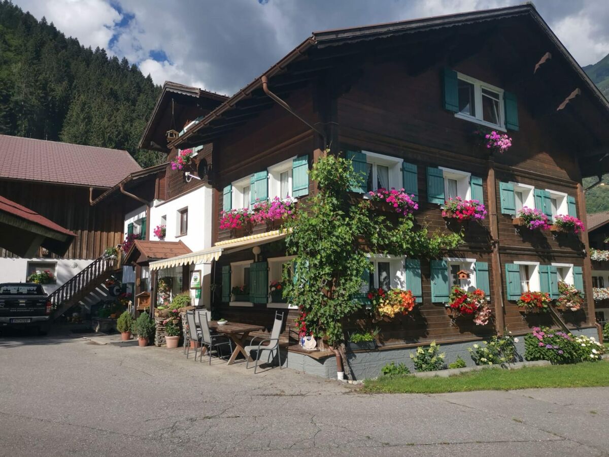 Apartment Apartment in Vorarlberg near Ski Resort Montafon - Outdoor photo 3