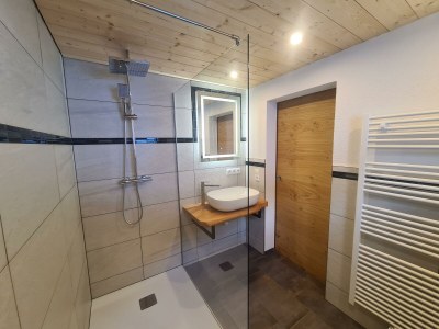 Apartment Ferienhaus, Dusche, WC, 4 oder mehr Schlafräume - Features photo 43