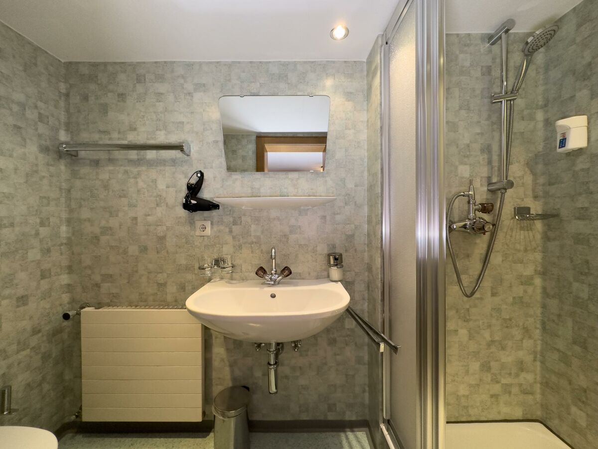 Holiday room Einzelzimmer Balkon DU/WC - Outdoor photo 4