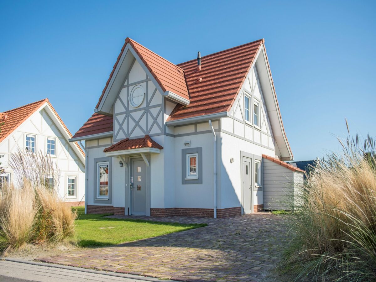 Holiday park Villa in Cadzand-Bad am Nordseestrand