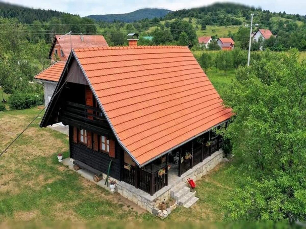 Holiday house Holiday Home Tetina Kuća - Outdoor photo 2