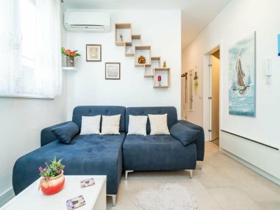 Apartment Apartment Anka - One Bedroom Apartment with Terrace - Features photo 26