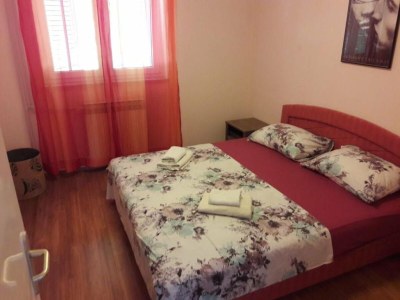 Apartment Apartments Amalia - Two Bedroom Apartment with Terrace - Features photo 12
