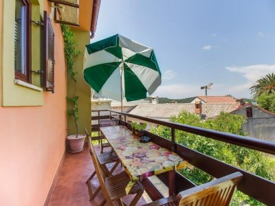 Apartment Apartment Blamax with Terrace and Sea View - Outdoor photo 3