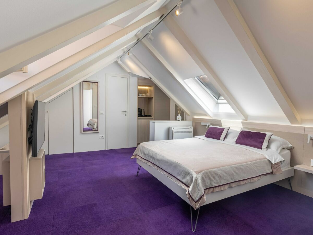 Apartment Rooms Lejletul - Double Room - Features photo 2