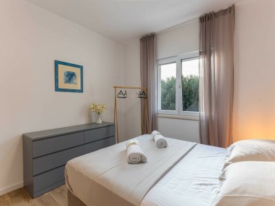 Apartment Apartments aMare - Three Bedroom Apartment with Balcony and Sea View - Features photo 11