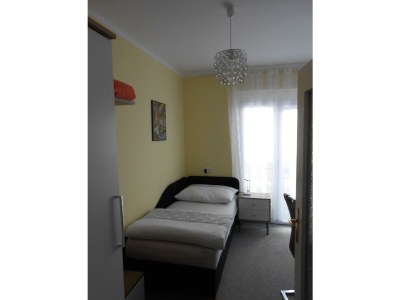 Holiday room Dreibettzimmer, Dusche oder Bad, WC, Bergseite - Outdoor photo 12