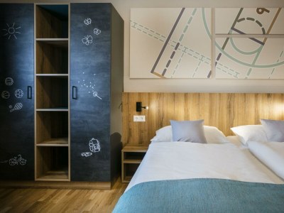 Holiday room Doppelzimmer,Dusche oder Bad,WC - Features photo 32