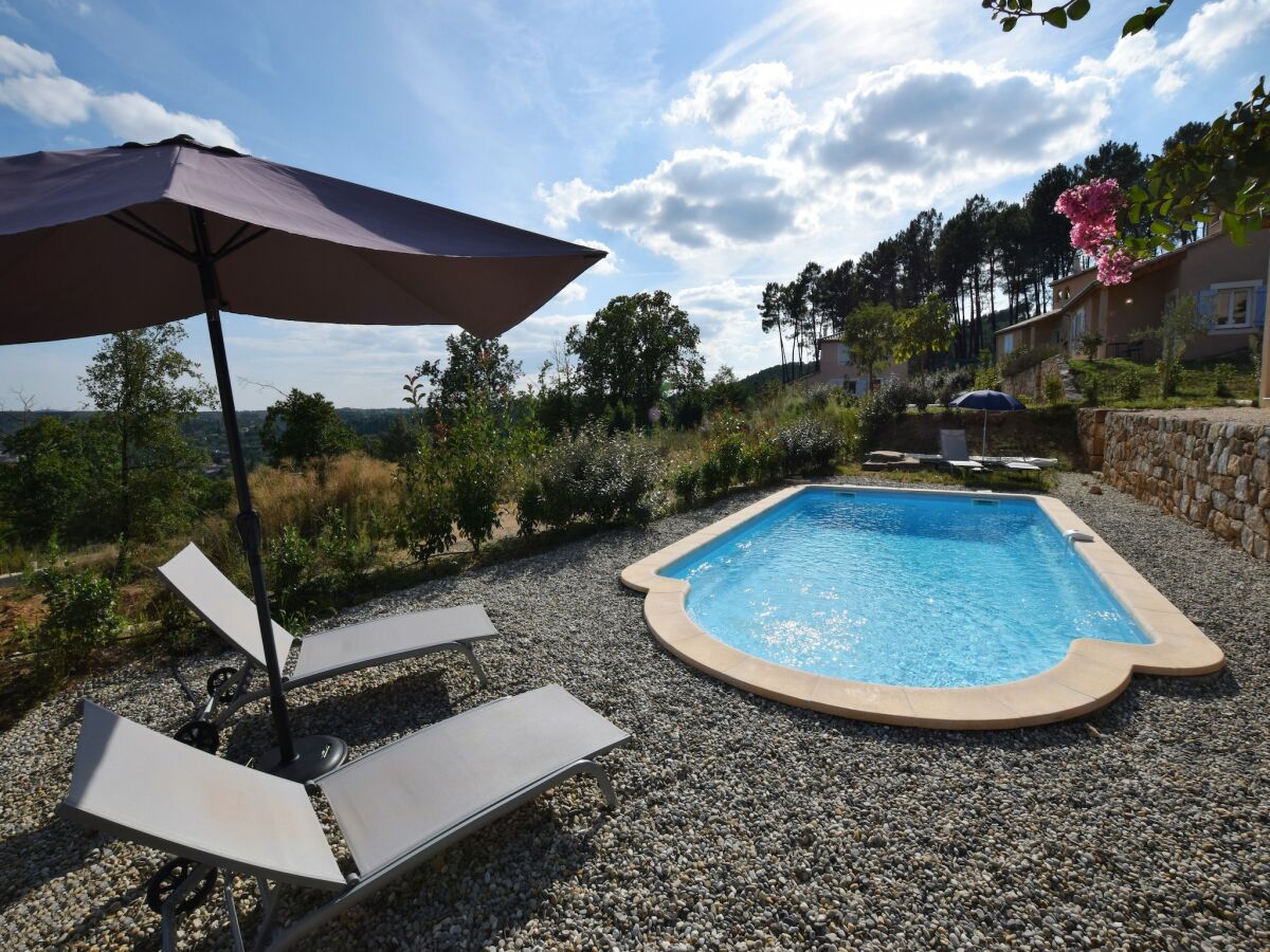 Villa Impressive villa overlooking the hill - Outdoor photo 2
