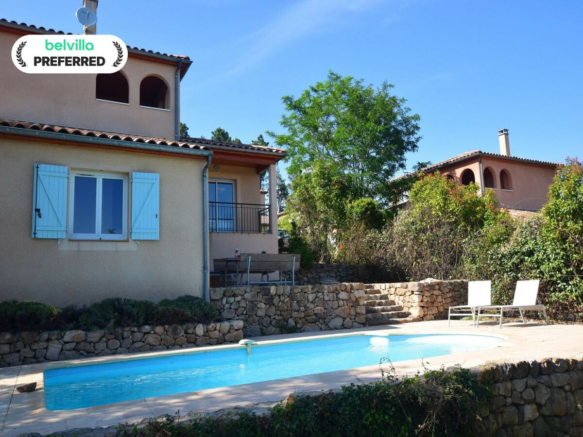 Villa Hillside Villa with Pool, Joyeuse