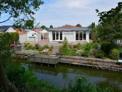 Bungalow Bungalow in Makkum am Seeufer - Bungalow