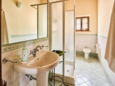 Villa Farmhouse in Chianti with Pool and Garden - Features photo 17