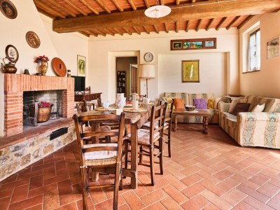 Villa Farmhouse in Chianti with Pool and Garden - Features photo 22