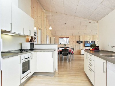 Holiday house Luxury Beach House for 14 - By Traum Ferienwohnungen - Outdoor photo 16