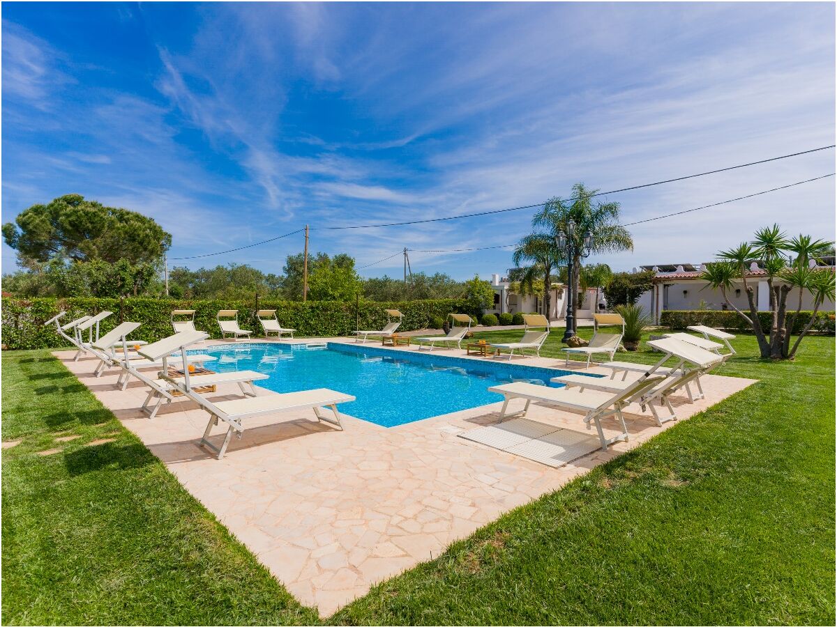 Holiday house Villa with swimming pool