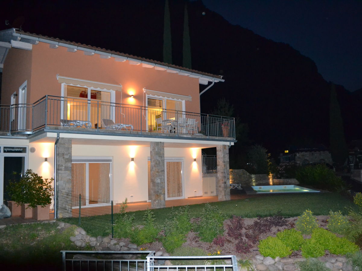 Holiday house Casa Maddalena with pool and lake view - Outdoor photo 5