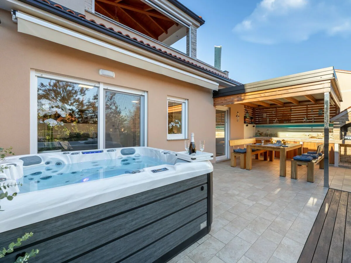 Holiday apartment Taja with whirpool