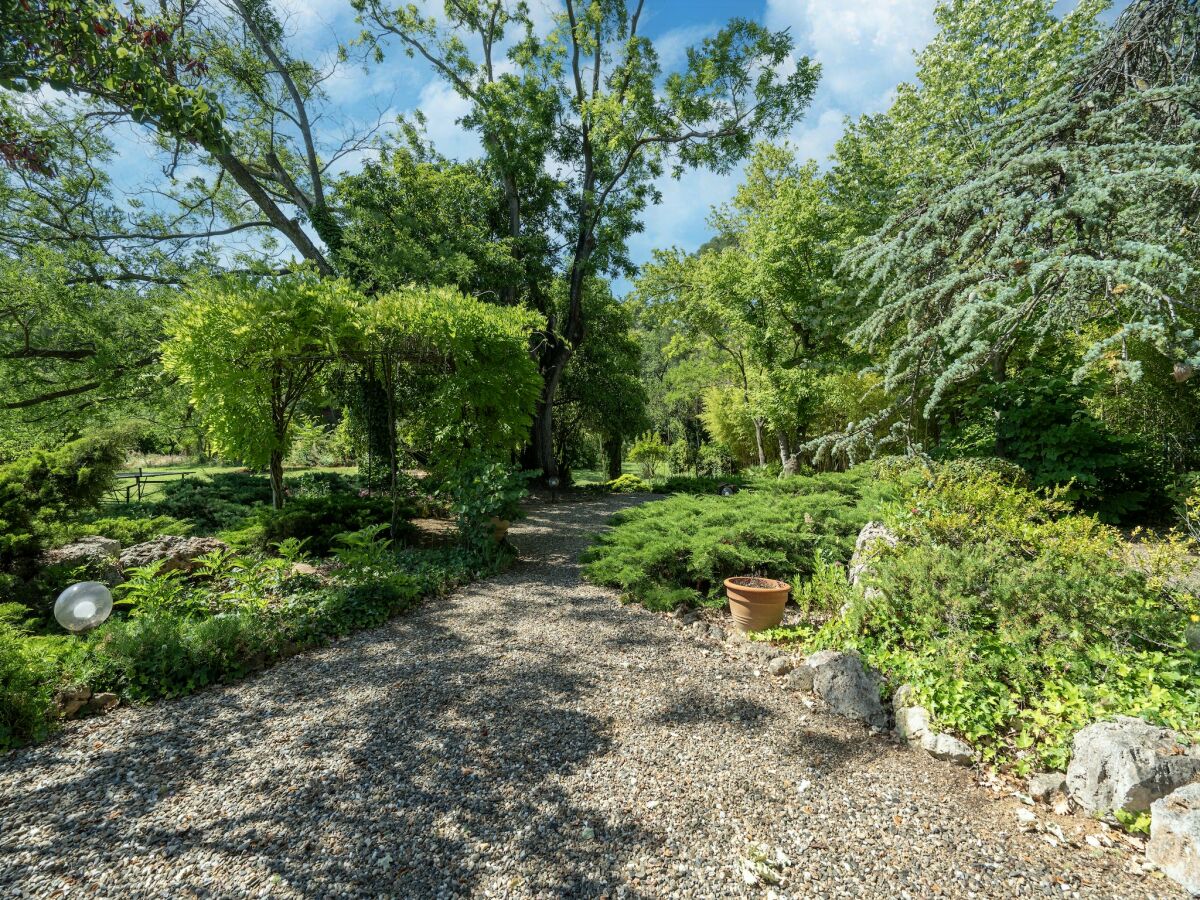 Holiday house Tranquil Villa, Nature’s Embrace - Outdoor photo 3