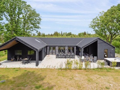 Holiday house Geraumiges Refugium fur 20 -- By Traum Ferienwohnungen - Outdoor photo 7